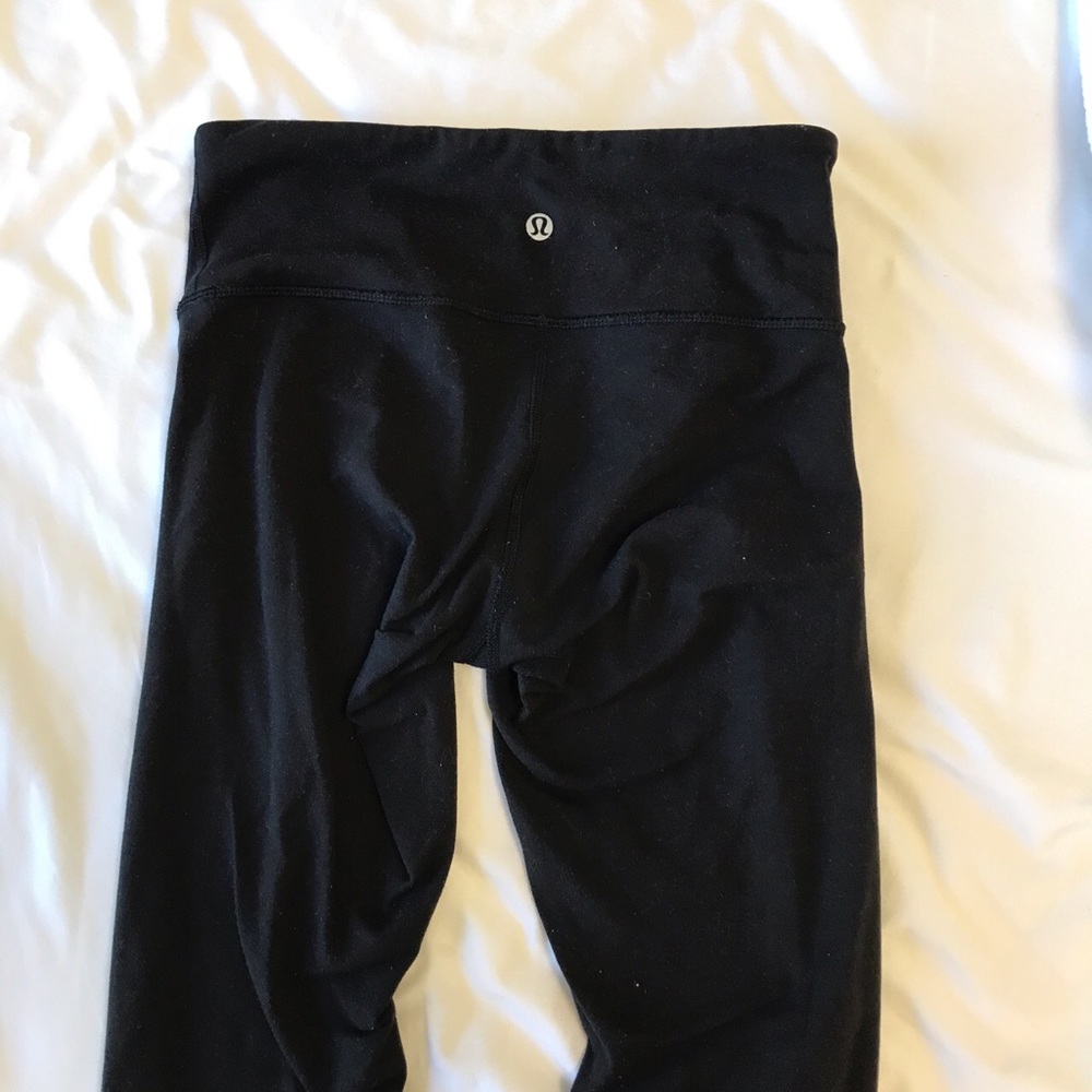 Black lululemon leggings!! worn once!